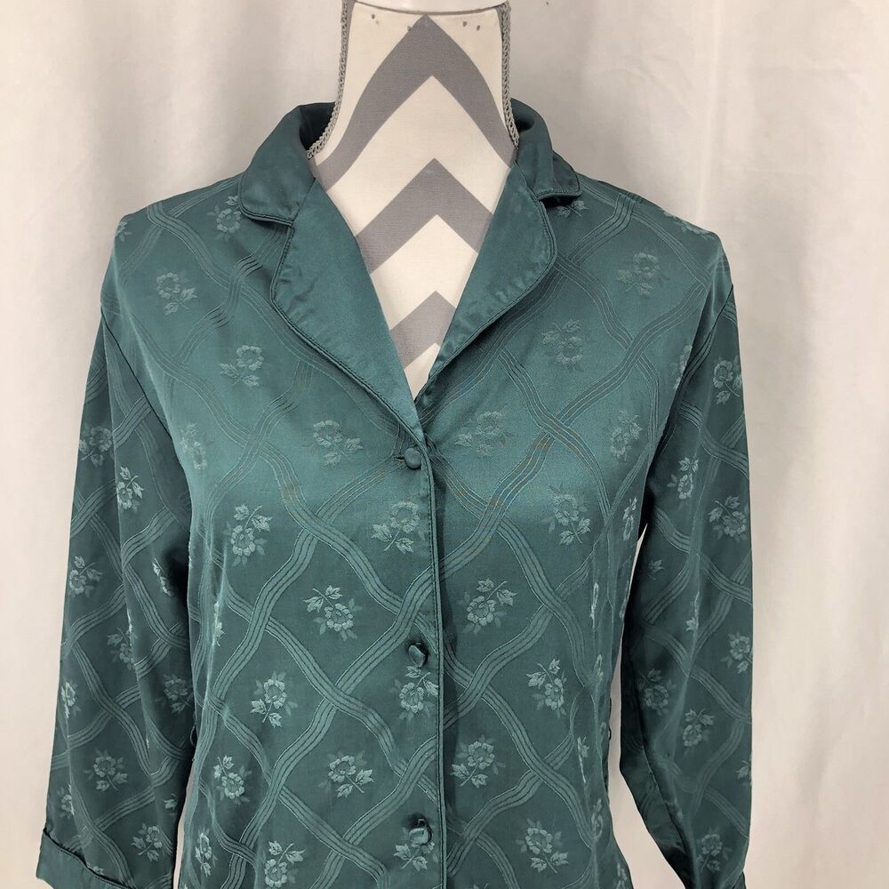 VICTORIAS SECRET Green Long Sleeve Floral Night Shirt Button Front Pajama Top XS